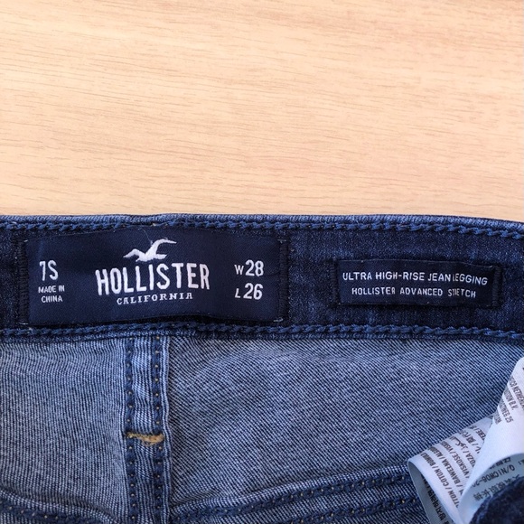 Hollister Ultra High-Rise Jean Legging (Short Length) - Picture 3 of 7